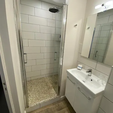 Hotel De 3*