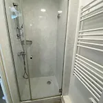 De 3*