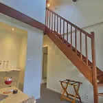 ホテル De