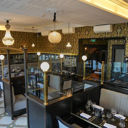 Hotel De 3*